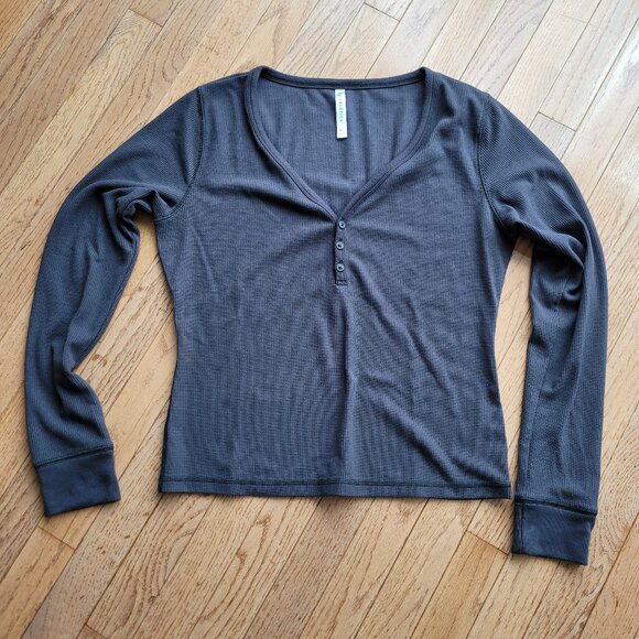 Fabletics Long-Sleeve Waffle Henley Pewter XL - Picture 2 of 9